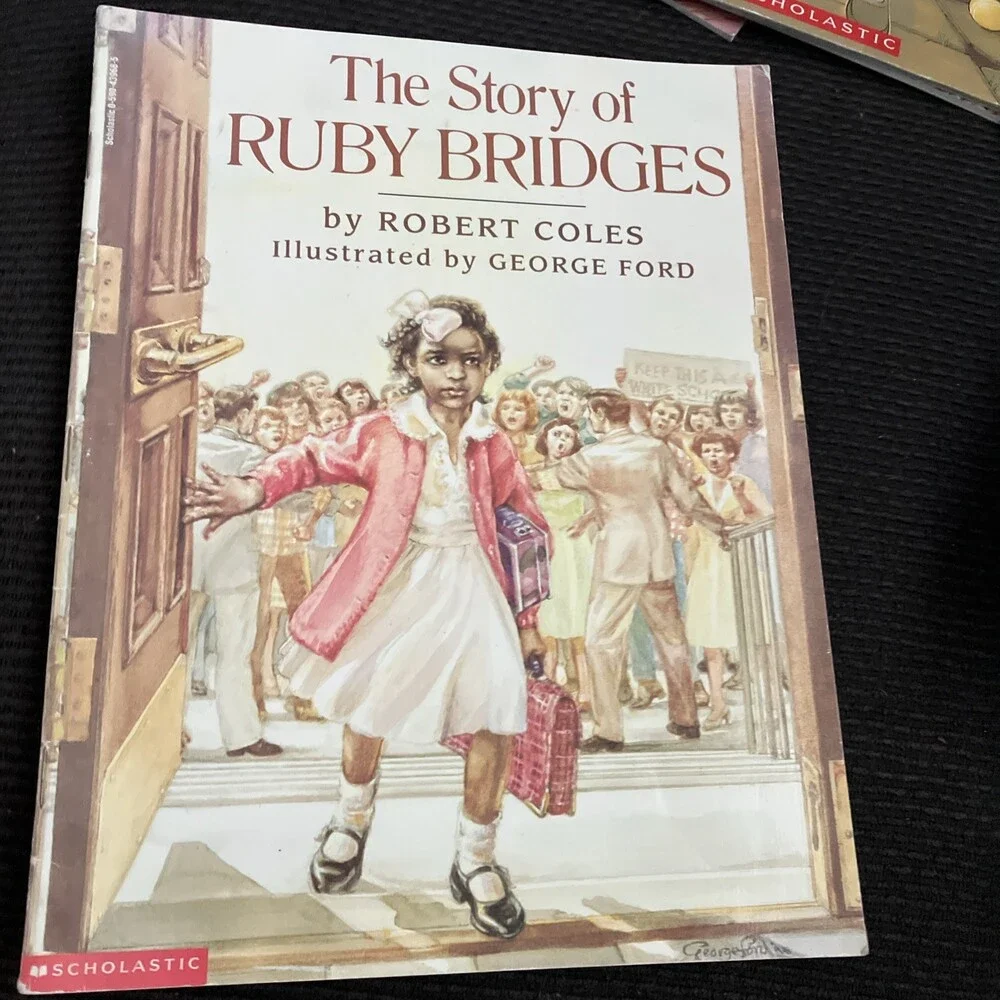 The Story of Ruby Bridges - Paperback By Coles, Robert - VERY GOOD - Picture 1 of 2